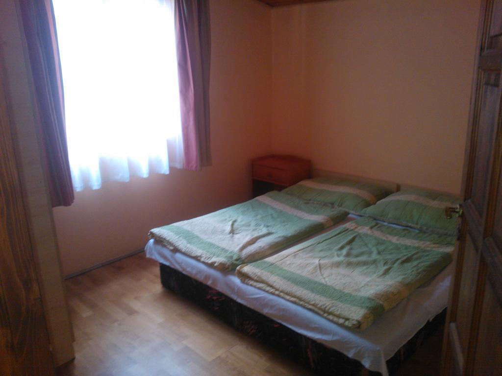Mediterrán Apartmanház Szántód Kültér fotó