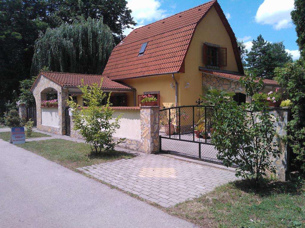 Mediterrán Apartmanház Szántód Kültér fotó