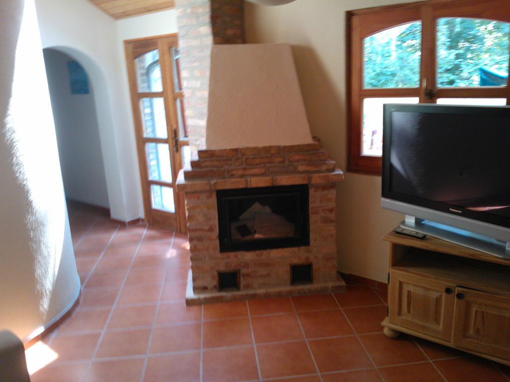 Mediterrán Apartmanház Szántód Kültér fotó
